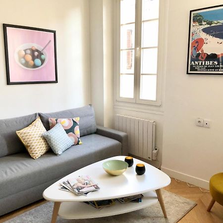 Charming And Modernly Designed 2 Bedroom - Old Town Antibes Kültér fotó