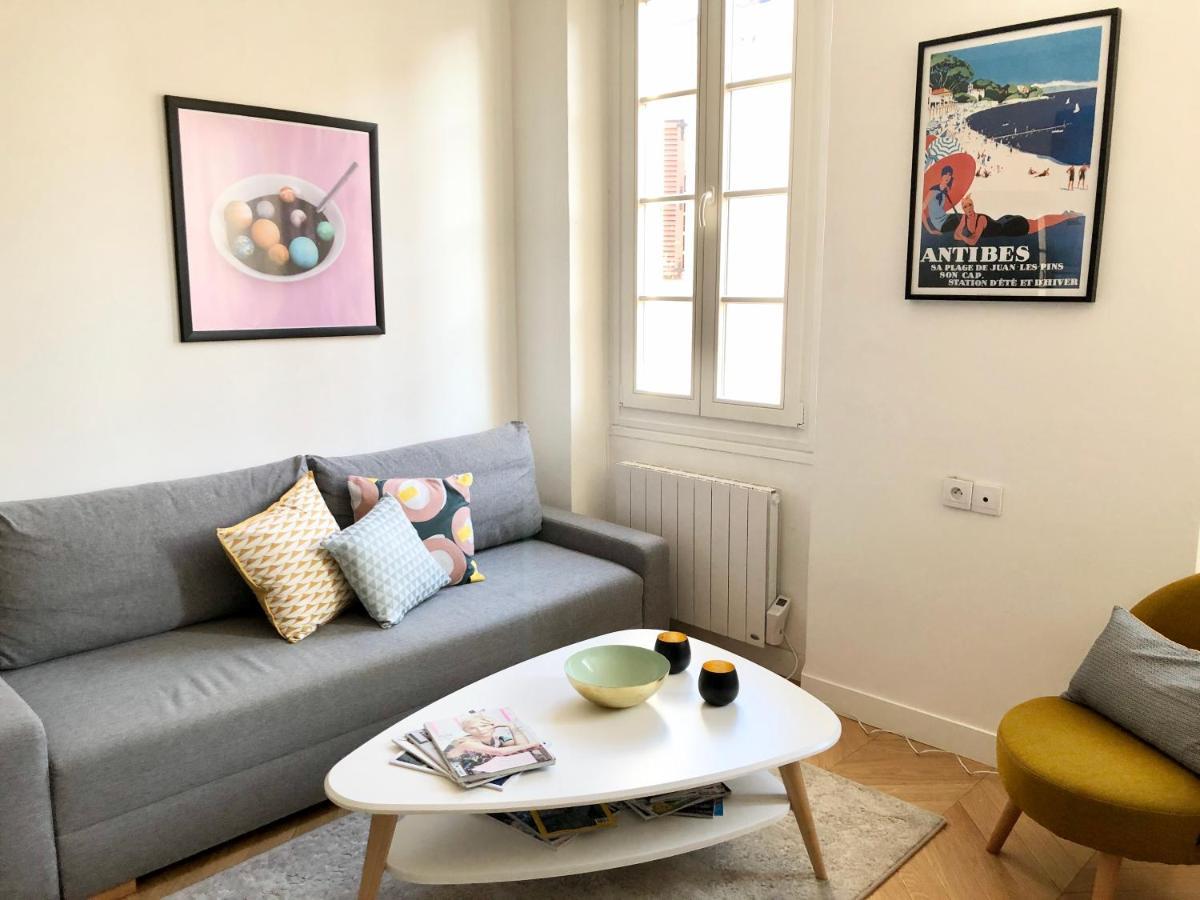 Charming And Modernly Designed 2 Bedroom - Old Town Antibes Kültér fotó