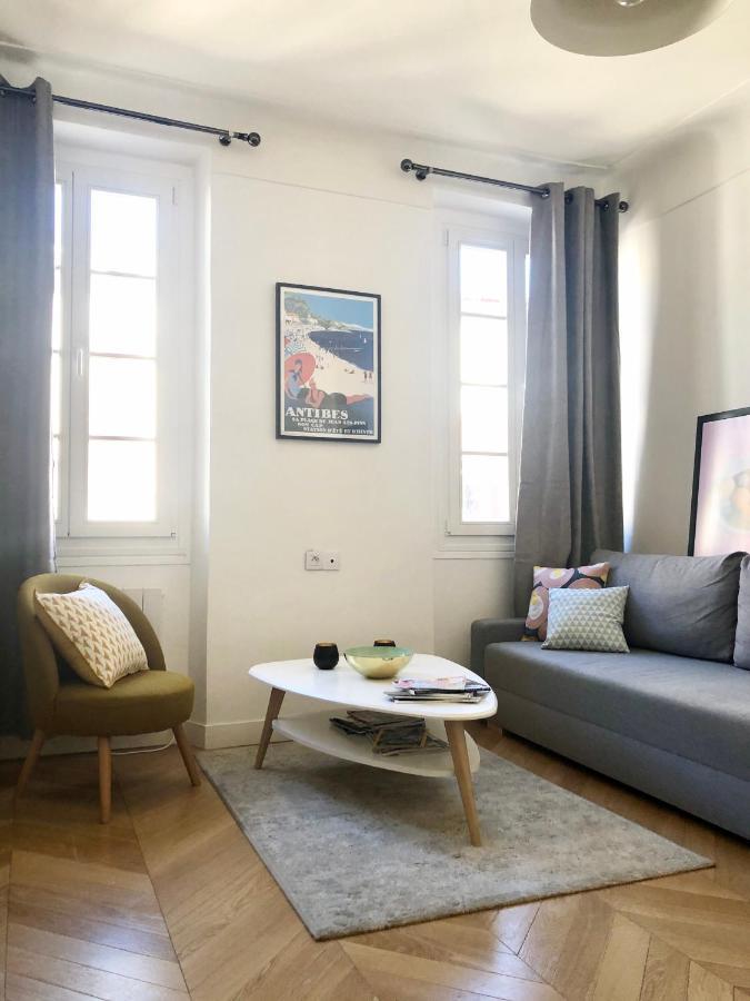 Charming And Modernly Designed 2 Bedroom - Old Town Antibes Kültér fotó