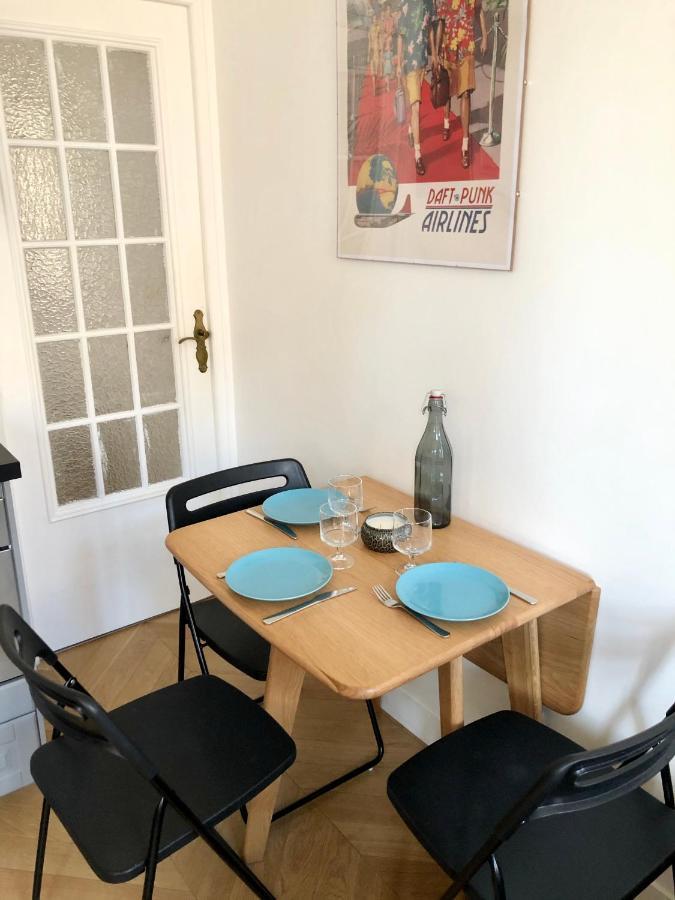 Charming And Modernly Designed 2 Bedroom - Old Town Antibes Kültér fotó